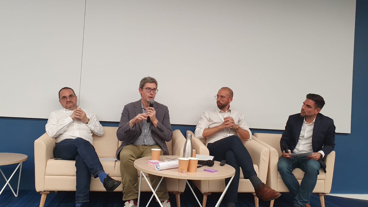 colloque FCU 23,directeur pôle connaissance SGPI F.Germinet «il faut de la place dans les diplômes universitaires pour intégrer des morceaux de formation en entreprise, des compétences. le cnam a la capacité de le faire. Il faut l’amplifier »citant JM Terré,Hesam ⁦<a href="/LeCnam/">Le Cnam</a>⁩