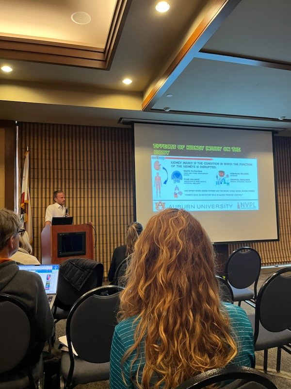 AusRob_PhD's tweet photo. @braxtonlinder2 giving an excellent Star Wars themed talk on distance running, hydration and electrolyte balance, and elevations in urinary AKI markers @wser earlier this morning.

S/O @DrGregGrosicki for  the 📷 https://t.co/vERZSAQupc