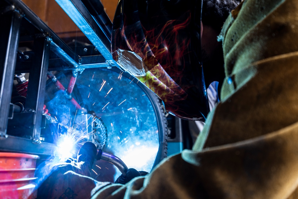 fauengineering's tweet image. Fueling the future of engineering, one brilliant mind at a time. Be proud to be apart of the FAU College of Engineering and Computer Science! 

#FAUengineering #FAUCollegeofengineering #engineerthefuture