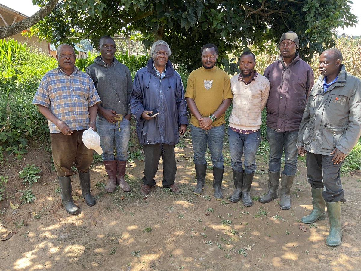 Avocado farmers at kilolo, tukiwa na mzee Duma former Mp during mwalimu nyerere,