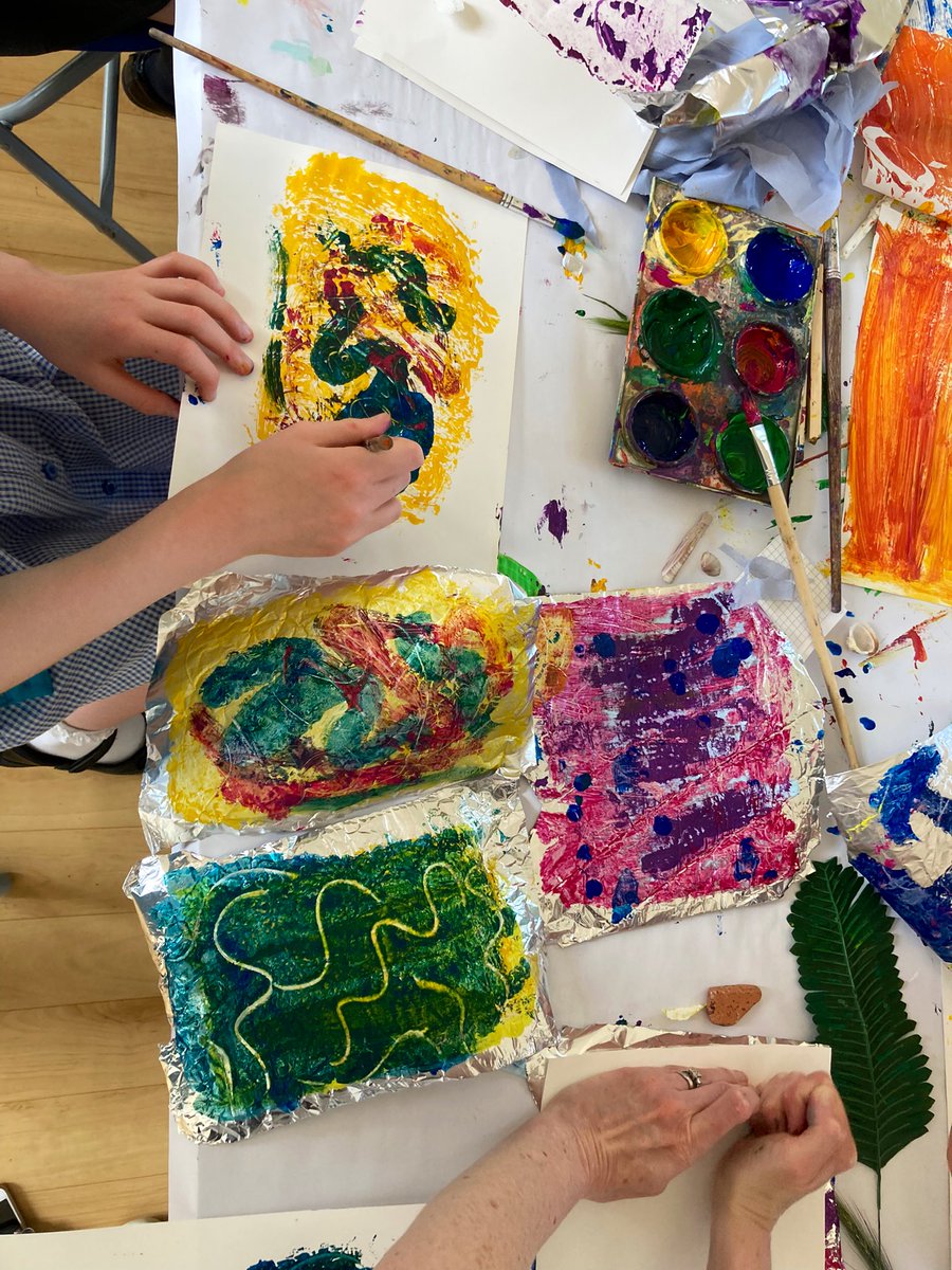 Thank you to <a href="/delceacademy1/">Delce Academy</a> for having me in today to run the third of our parent and child art workshops. Today we explored accessible printing processes! Thank you to all the parents who came and got messy today! 🎨