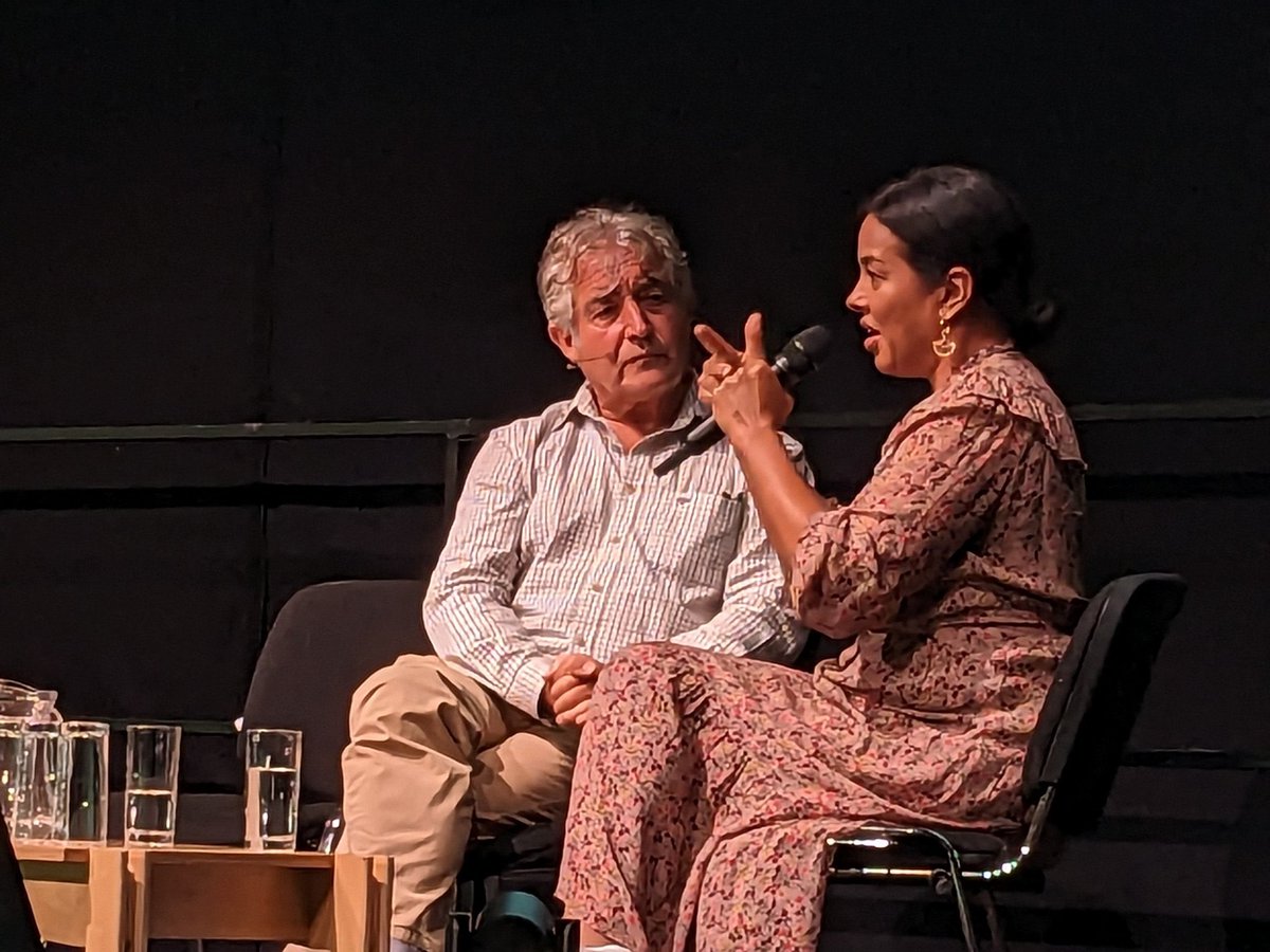 TonyJuniper's tweet photo. The @NaturalEngland team met to ponder ambition for Nature recovery &amp; what we are going to do achieve it. Warm thanks @lizbonnin @MaryAnnOchota &amp; @NTGates for outstanding contributions &amp; to NE colleagues who organised, came &amp; contributed. Great energy &amp; much hope for the future. https://t.co/OJuR4qTFki