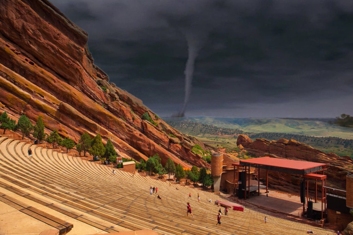 stormchasernick's tweet image. “And, we’re having a little talk with Mother Nature about this weather business at Red Rocks.”