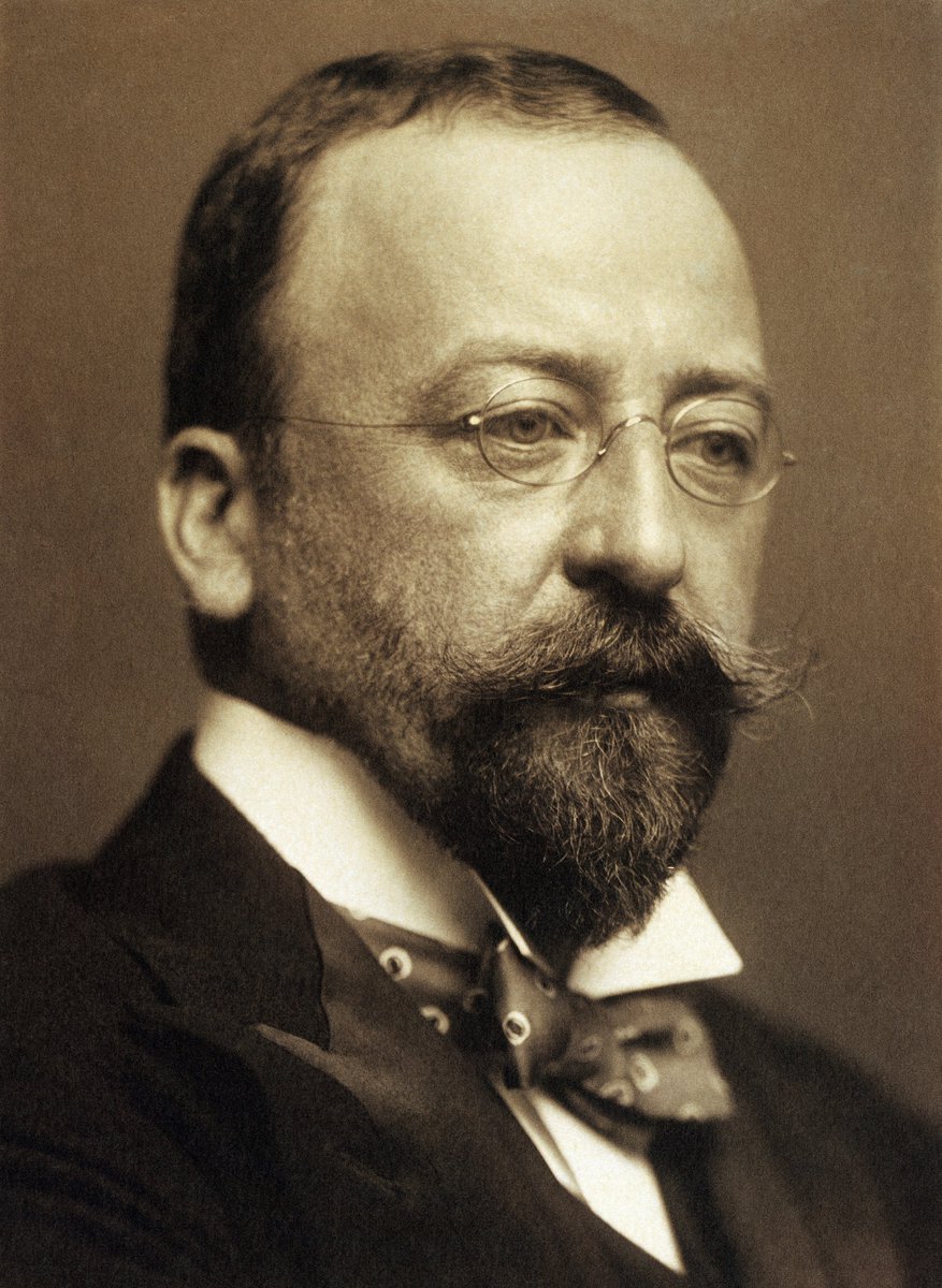 Sir Henry Head learned that “behind every conscious act lie many integrations” where it is almost impossible to “unravel that vast mass of dispositions which lie normally outside the field of consciousness.” youtube.com/live/rueFPw3Xi…