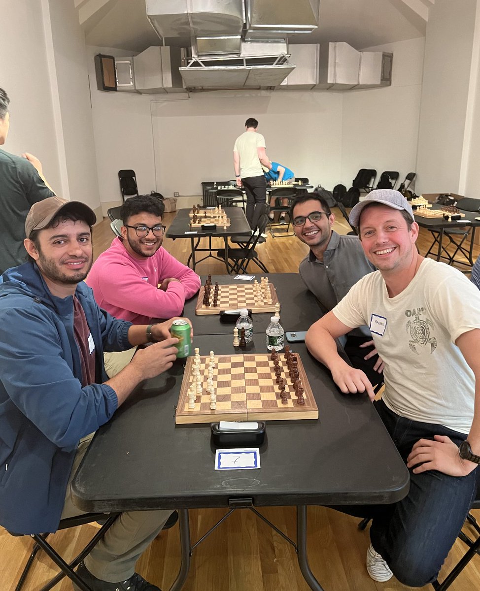 joinrkey's tweet image. Thank you to everyone who came out to play chess with us at the space last night. We had a blast with you all.