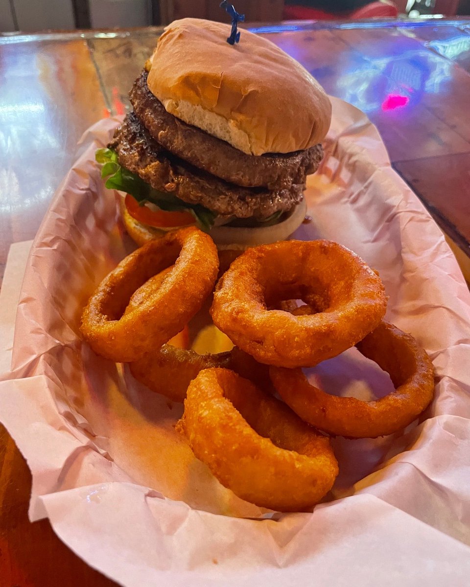 Today is National Onion Ring Day
Legend has it that French King Louis XI requested a new snack be made for him in 1469. He was presented with onion rings, he didn't like them, and then he had their inventor killed.
Stop by and give ours a try & add a Double Hamburger Cheeseburger https://t.co/40ufxbbMmp