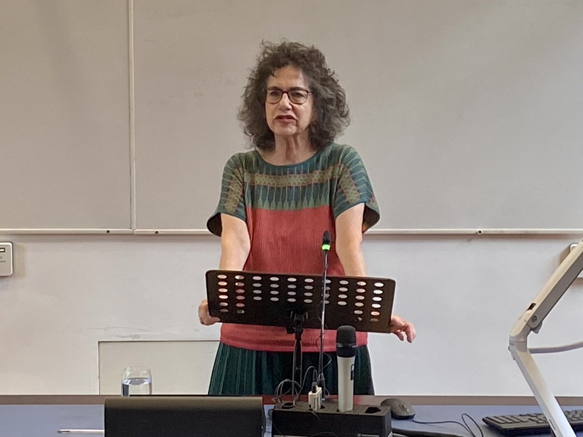 HistorianBecky's tweet photo. Fascinated by the @qubpublichist @CTMconference keynote lecture on “How Not to Remember the Past” from @Einstein_Berlin Director Susan Neiman, happening now at @QUBelfast. cc: @HAPPatQUB @QUB_History @MAPubHist2022 https://t.co/6jbTb8QtkI