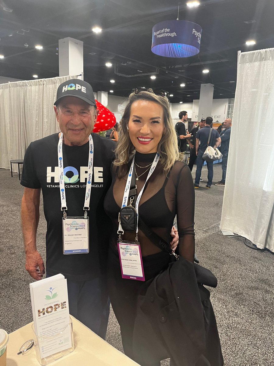 KetamineCSF's tweet photo. It was an honor to meet Dr.Mandel @KetamineClinics at @MAPS #ketaminewellnessclinicsouthflorida #psychedelic #MentalHealthAwareness https://t.co/h3BHXHGGQX