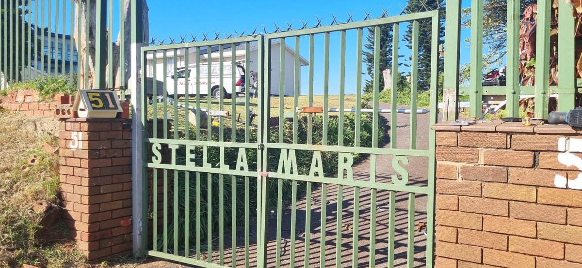 AutomationNivia's tweet image. Exciting news for Bluff residents! 

Don&apos;t miss out on the opportunity to upgrade your gates with Swing Gate Motors in Bluff. Contact us to schedule your installation and enjoy the benefits of automated gate technology! 

#SwingGateMotors 
#BluffResidents 
#AutomatedGates