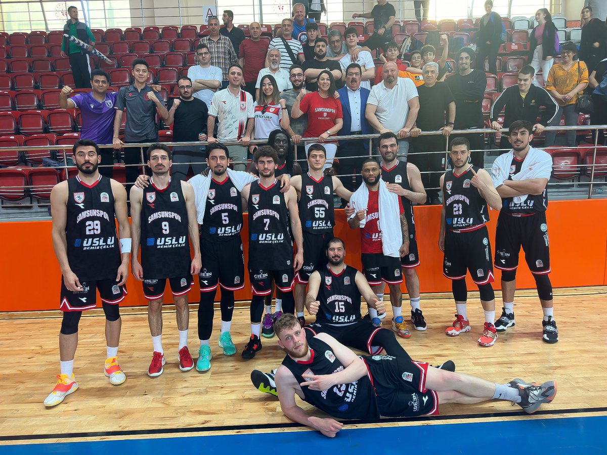 SportsDigitale's tweet photo. Samsunspor, hem futbol hem de basketbolda, aynı sezonda Süper Lig'e yükselme başarısı gösterdi. https://t.co/9Msi2K9Iuh