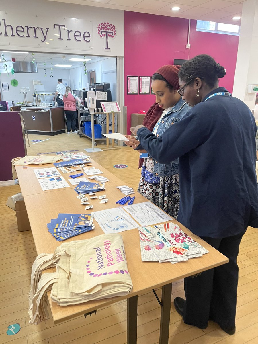 CritterSci's tweet photo. Great event at the Royal Marsden NHS showcasing our Pathology labs. Huge thanks to all contributing #theroyalmarsden #RCPath  #PathologyWeek https://t.co/uZuZsC6u9B