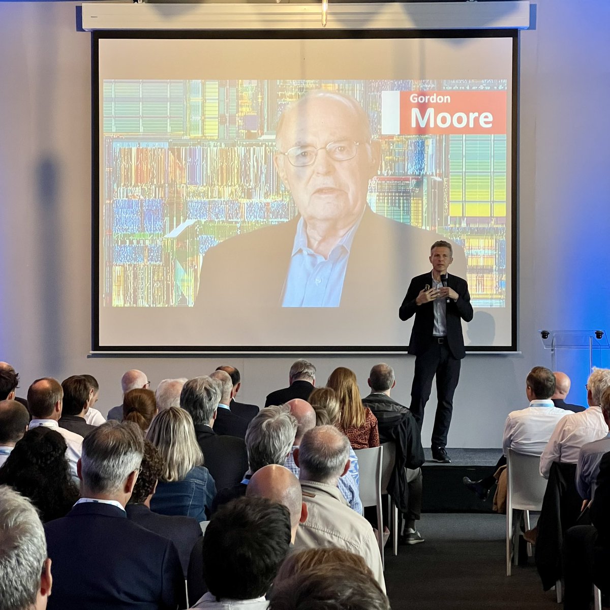 FastTrack tweet media