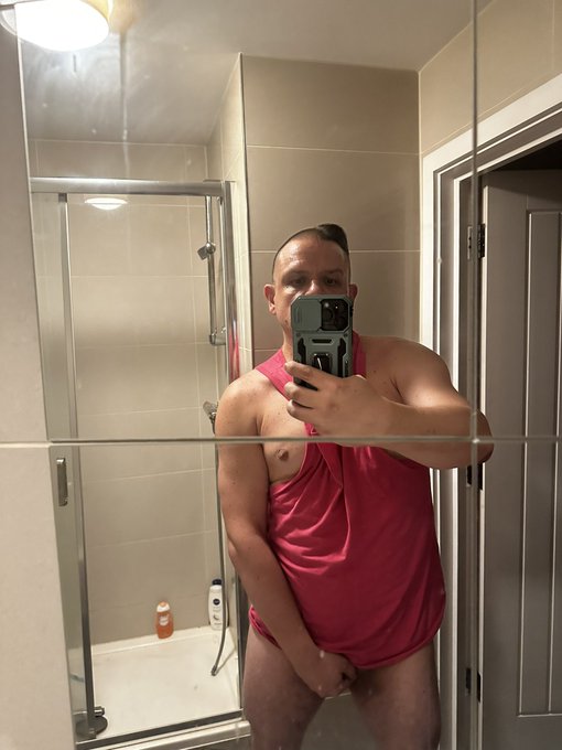 One for #nopantiesday 😀 enjoy everyone! https://t.co/mHJT5BuEth<a href="/tag/nopantiesday"class="tags">#nopantiesday</a>