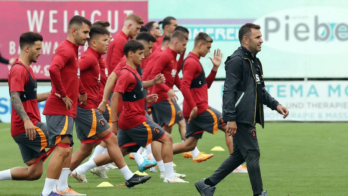 🎙️ Süleyman Rodop:

'Galatasaray'ın Avusturya kampına en az 3 transfer yetişmesini bekliyorum.'