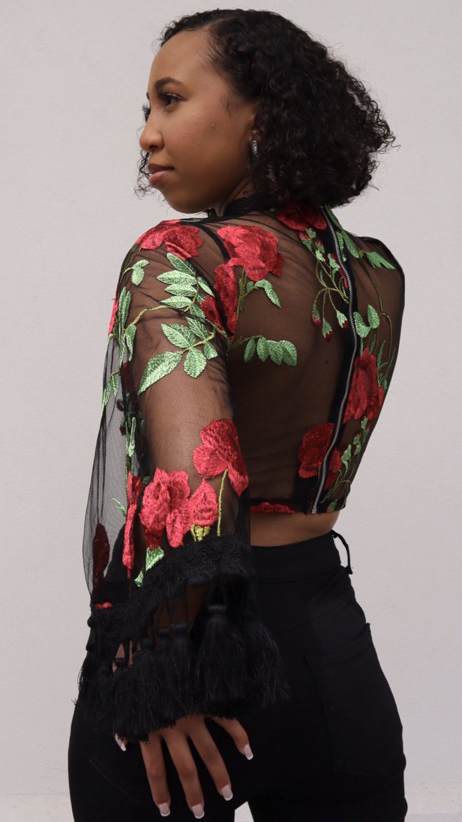 Worth Roses Mesh Top🤍 Our new favorite!