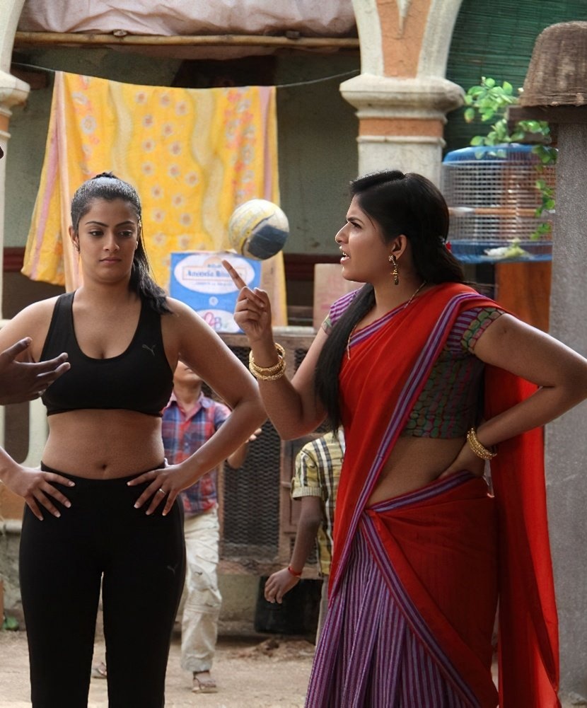 FzPkUuFaYAA8gVv?format=jpg&name=medium