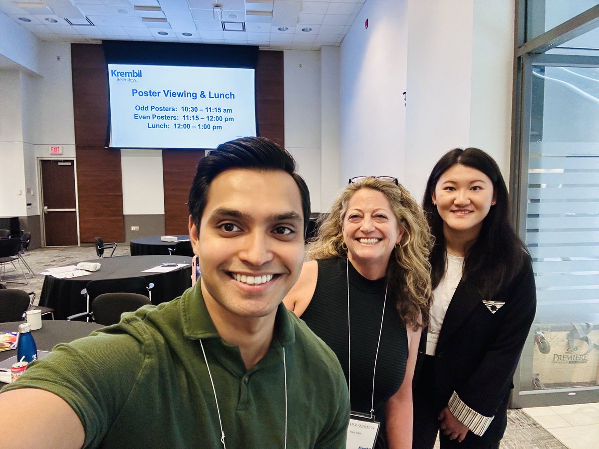 Behold! Your <a href="/KBI_UHN/">Krembil Brain Institute</a>⁩ Comms team ⁦<a href="/twayner_/">Twayne Pereira</a>⁩ ⁦<a href="/hsherm117/">Heather Sherman (she/her)</a>⁩ &amp; ⁦<a href="/sarayl825/">Sara Yuan</a>⁩ hard at work covering the science event of the season. #KrembilResearchDay2023