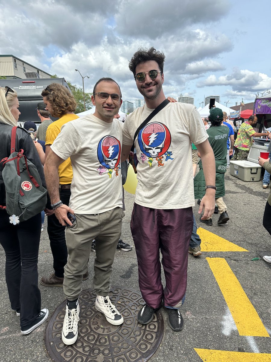 What an amazing time with <a href="/jbheller1/">Jon Heller</a> - Brain Cancer Survivor &amp; Warrior - Rocking our <a href="/NBTStweets/">National Brain Tumor Society</a> - National Brain Tumor Society / <a href="/GratefulDead/">Grateful Dead</a> Tees <a href="/CitiField/">Citi Field</a> !!! "Gratefully Not Dead" Tees &amp; Hoodies in the link down below: All profits go to Brain Cancer Research!! Keep on