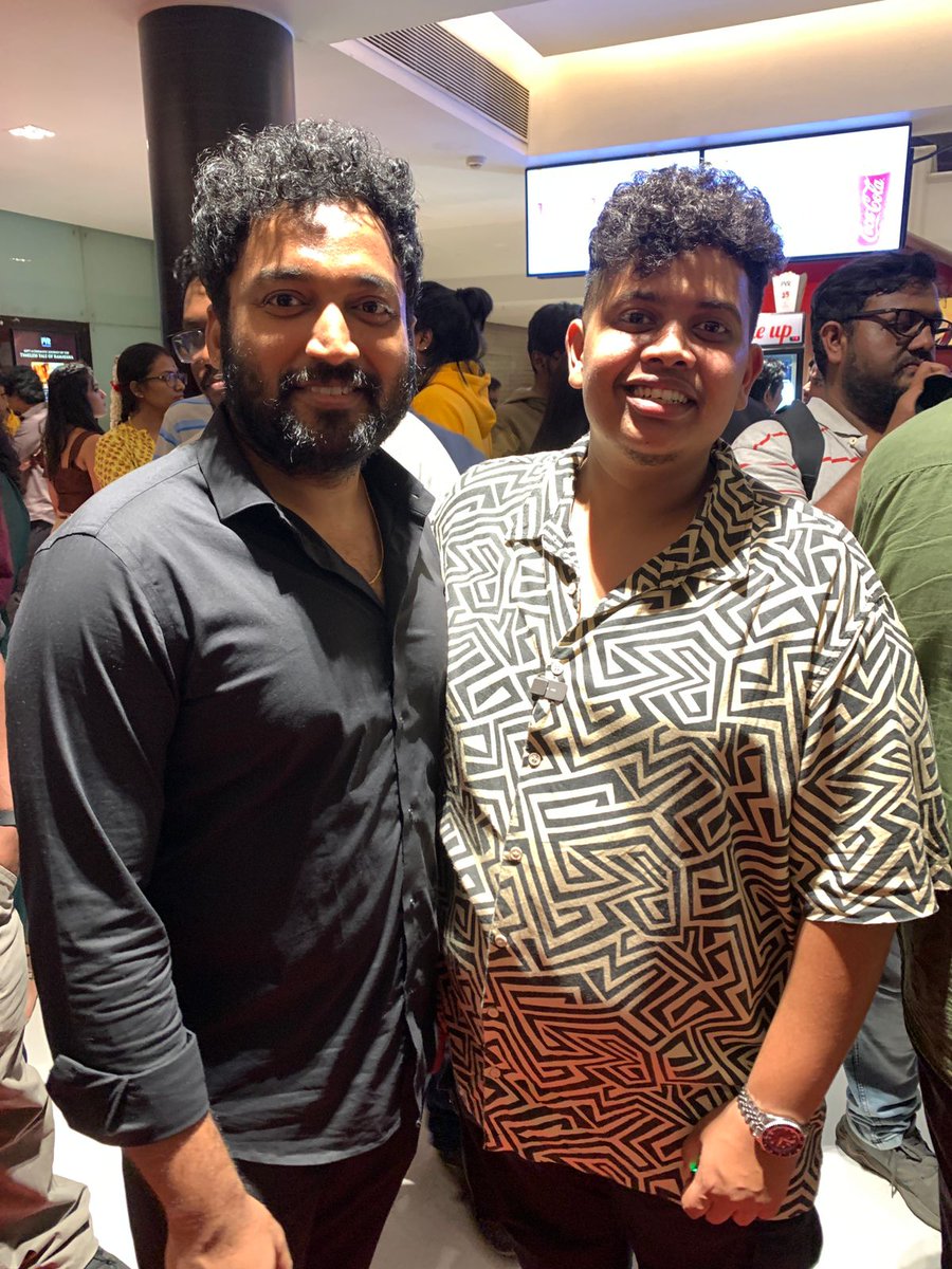 #Vikraman with #Irfan
@ Sathyam Cinemas in #Asvins Movie Premiere Show
#AsvinsTamilTrailer
#Horror #SriVenkateswaraCineChitra
#VimalaRaman
#TarunTeja #VasanthRavi
#SaraswathiMenon
#PraveenDaniel #BVSNPrasad
@RVikraman