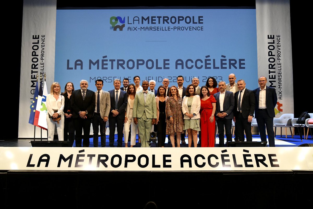 Métropole Aix-Marseille-Provence (@ampmetropole) on Twitter photo 🗨️<a href="/MartineVassal/">Martine Vassal</a> : "Grâce au "jouer collectif", notre force d’innovation a été unanimement saluée.
Grâce au "jouer collectif", <a href="/AMPMetropole/">Métropole Aix-Marseille-Provence</a> s’est imposée comme un outil incontournable des politiques publiques territoriales."
#BilanMiMandatAMP #LaMétropoleAccélère #JeudiPhoto 🗨️<a href="/MartineVassal/">Martine Vassal</a> : "Grâce au "jouer collectif", notre force d’innovation a été unanimement saluée.
Grâce au "jouer collectif", <a href="/AMPMetropole/">Métropole Aix-Marseille-Provence</a> s’est imposée comme un outil incontournable des politiques publiques territoriales."
#BilanMiMandatAMP #LaMétropoleAccélère #JeudiPhoto