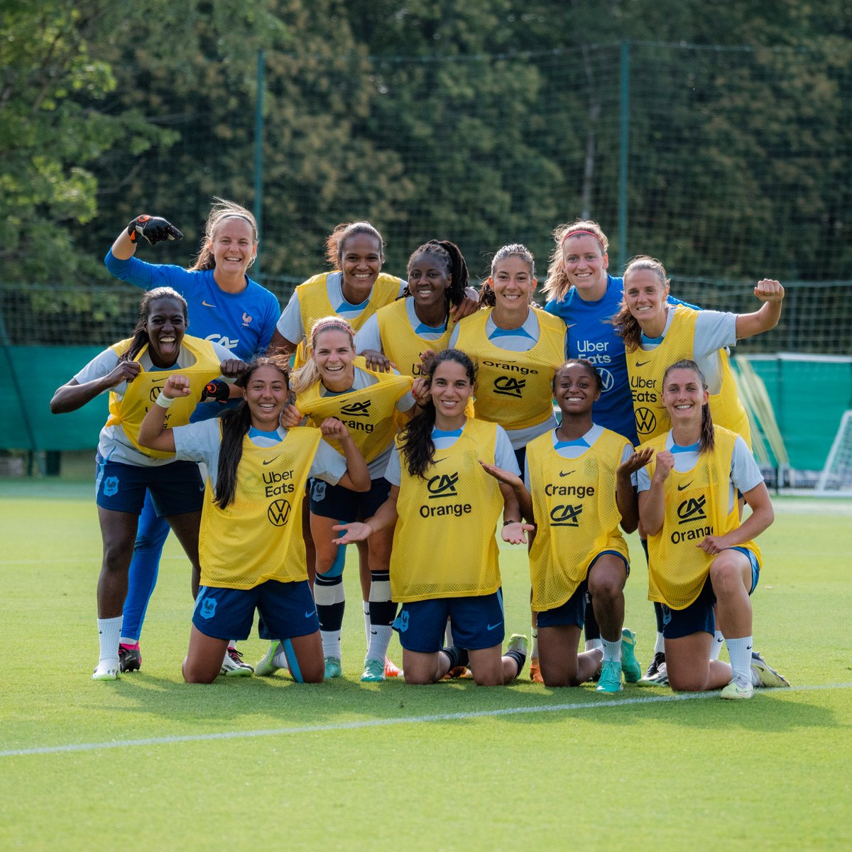 La 𝙩𝙚𝙖𝙢 𝙜𝙖𝙜𝙣𝙖𝙣𝙩𝙚 du jour  💛💪

#FiersdetreBleues