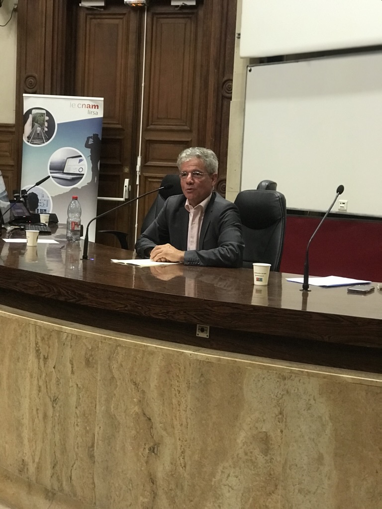 Sandra BERTEZENE (@sandrabertezene) on Twitter photo Crise Covid-19 dans les CHU : quelle résilience organisationnelle ?
<a href="/LeCnam/">Le Cnam</a> #ChaireGestionSanté
<a href="/philippeccecqa/">michel philippe</a> <a href="/CHUdeLyon/">HCL - Hospices Civils de Lyon</a> <a href="/UnivLyon1/">Université Lyon 1</a> : "Nous n'avons pas assez écouté les patients et les associations d'usagers durant cette crise, c'est une des grandes leçons de cette crise." Crise Covid-19 dans les CHU : quelle résilience organisationnelle ?
<a href="/LeCnam/">Le Cnam</a> #ChaireGestionSanté
<a href="/philippeccecqa/">michel philippe</a> <a href="/CHUdeLyon/">HCL - Hospices Civils de Lyon</a> <a href="/UnivLyon1/">Université Lyon 1</a> : "Nous n'avons pas assez écouté les patients et les associations d'usagers durant cette crise, c'est une des grandes leçons de cette crise."
