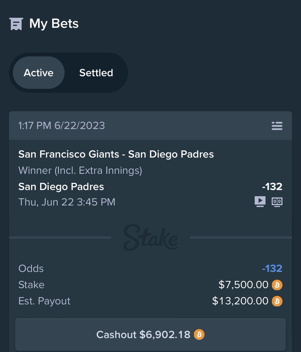 theFlashCash's tweet photo. Padres ML #BringtheGold 

Show some love if tailing,  #BTC giveaway if we win!! Let’s go baby.. https://t.co/yMR4QcRohi