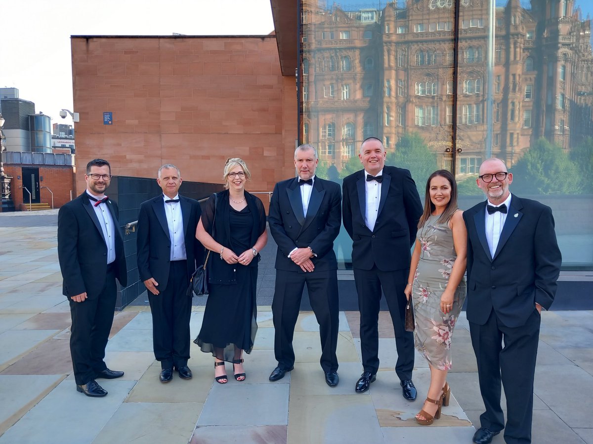 Lovely evening in Manchester for #HSJDigitalAwards with ePCR team <a href="/WelshAmbulance/">Welsh Ambulance</a> <a href="/TerrafixLimited/">Terrafix Limited</a> @DuncanWAST <a href="/Steph_C_Harris/">Steph Harris</a> <a href="/glynogwen/">Keith Dorrington</a> A great team delivering a fantastic project!