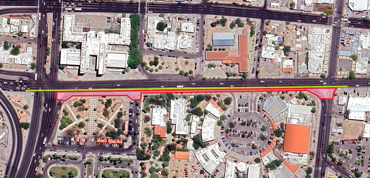 Para quienes se quejan de la ubicación de la ciclovía de la Rosales. La ciclovía sigue su camino RECTO desde el carril prioridad ciclista del Rodriguez hasta el ciclocarril frente al Dairy Queen. Se ensancha a la derecha la calle, para dar acceso a la unison y a la Colosio.