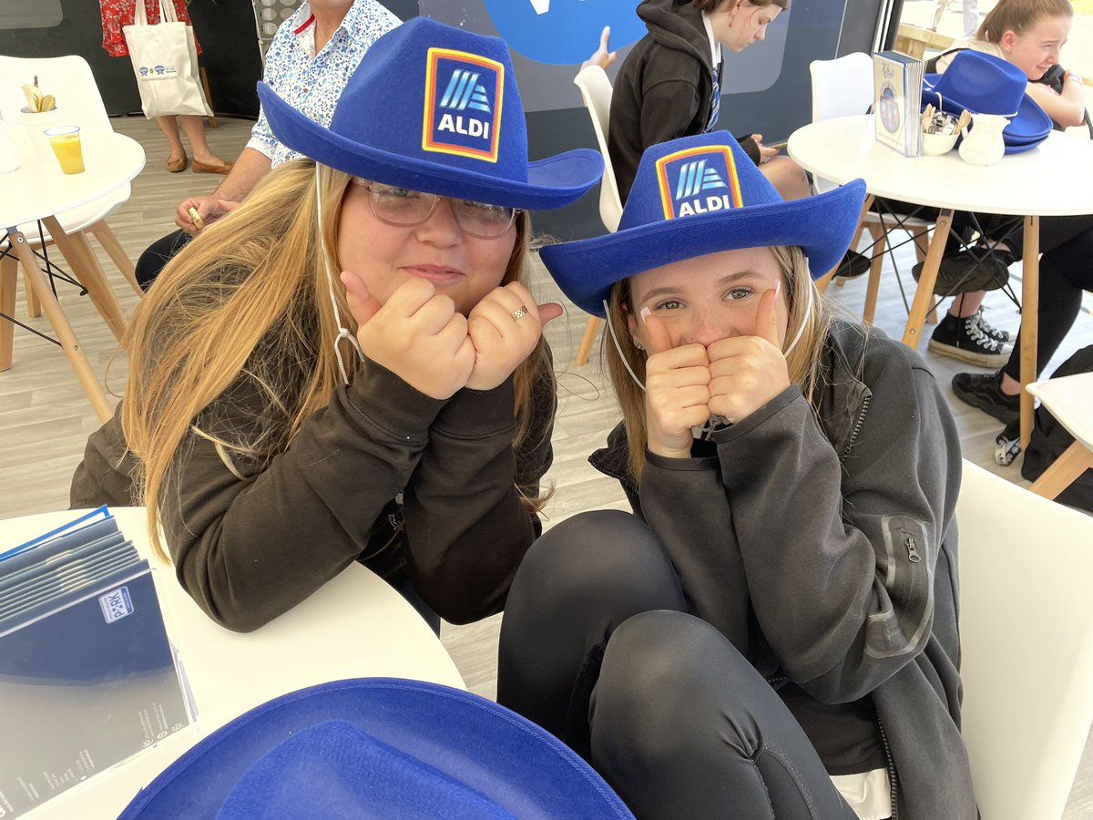 Miss Miller tweet media