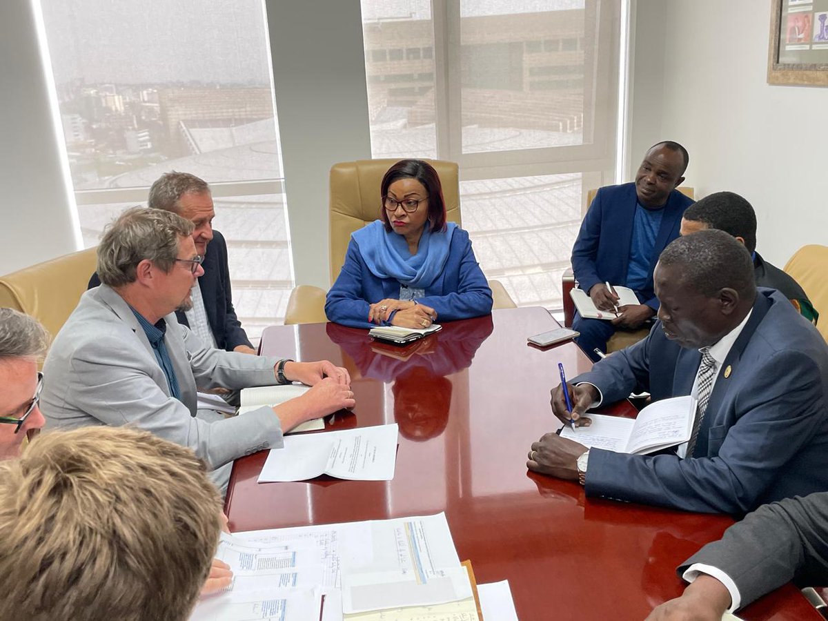 JosefaSacko's tweet photo. In today's meeting with #Germany delegation,we also discussed #GermanySupport towards #Post_Malabo 10years actionplan as current #MalaboDeclaration ends in 2025.I am pleased #Germany has commited to support #post_malabo RoadMap for sustainable & Resilient #FoodSystems in Africa https://t.co/eXr9dwt95z