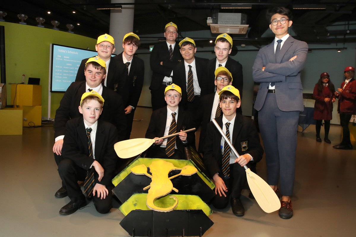 W5Education's tweet image. 📸 Check out the incredible boats from today's Ingenious Cardboard Regatta Showcase.

Less than 24 hours 'til the students take to the water at Queen's Boat Club! 🛶

🔗 Find out more about the Ingenious Cardboard Regatta HERE: bit.ly/W5CardboardReg…

@RAEngNews
#RaEngIngenious