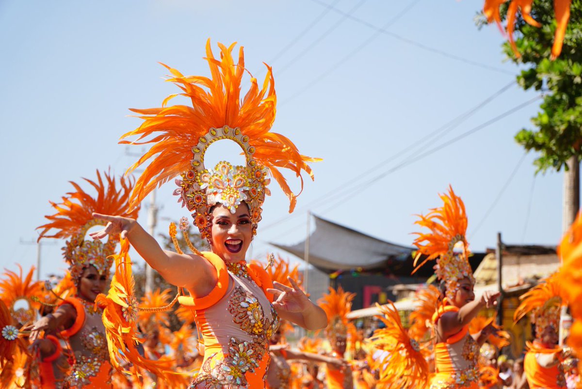 alcaldiabquilla's tweet photo. 🏆 ¡Hoy se entrega el #CongoDeOro!🪙
🎊 Nos unimos a @Carnaval_SA y desde ya felicitamos a los hacedores y artistas que serán reconocidos. Agradecemos el talento y amor que aportaron para que el #Carnaval2023 fuera una #GozaderaTotal.🎭
💬¿Qué mensaje quieres enviarles? https://t.co/b8K4dRvvYn
