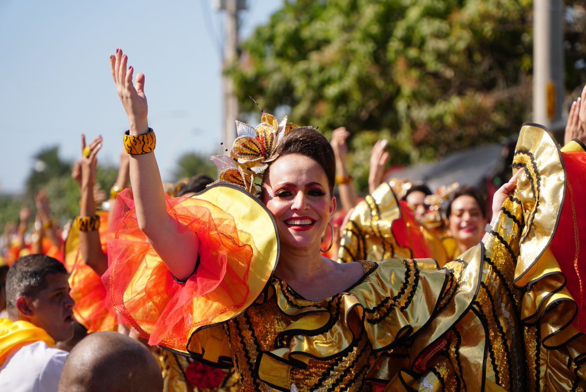 alcaldiabquilla's tweet photo. 🏆 ¡Hoy se entrega el #CongoDeOro!🪙
🎊 Nos unimos a @Carnaval_SA y desde ya felicitamos a los hacedores y artistas que serán reconocidos. Agradecemos el talento y amor que aportaron para que el #Carnaval2023 fuera una #GozaderaTotal.🎭
💬¿Qué mensaje quieres enviarles? https://t.co/b8K4dRvvYn