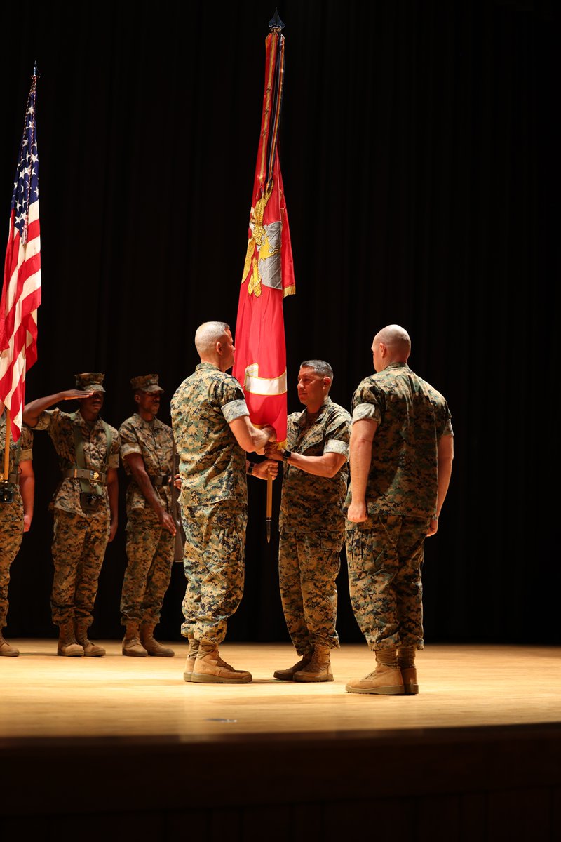 camp_lejeune's tweet image. Semper Fidelis Sir!

Brig. Gen. Andrew M. Niebel, relinquished command to Col. Adolfo Garcia Jr, the incoming commander of MCIEAST-MCB Camp Lejeune. The ceremony formally transferred authorities and responsibilities to the incoming commander.

#CoC #MCIEAST
#ChangeofCommand