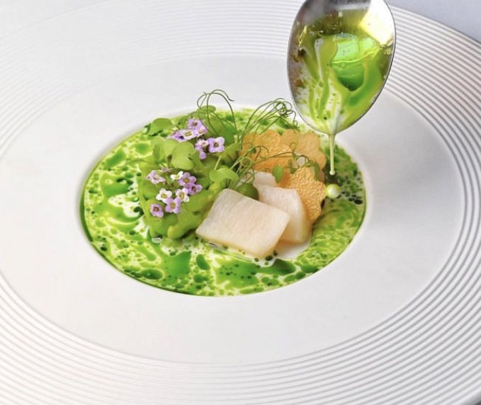 Lightly Poached Scallops/Peas/Mint/Lovage/Wasabi