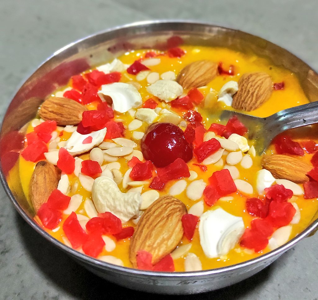 Probably, the last one of this yummy season! 😋🥭

Hence, I mixed it up with dryfruits to make it last longer...😉

Pure Kesar bliss! #MangoSeason #Foodie