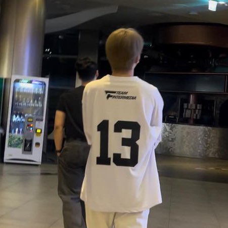 CS2PR_'s tweet image. 영화 즐감하세용 ^^ 👅