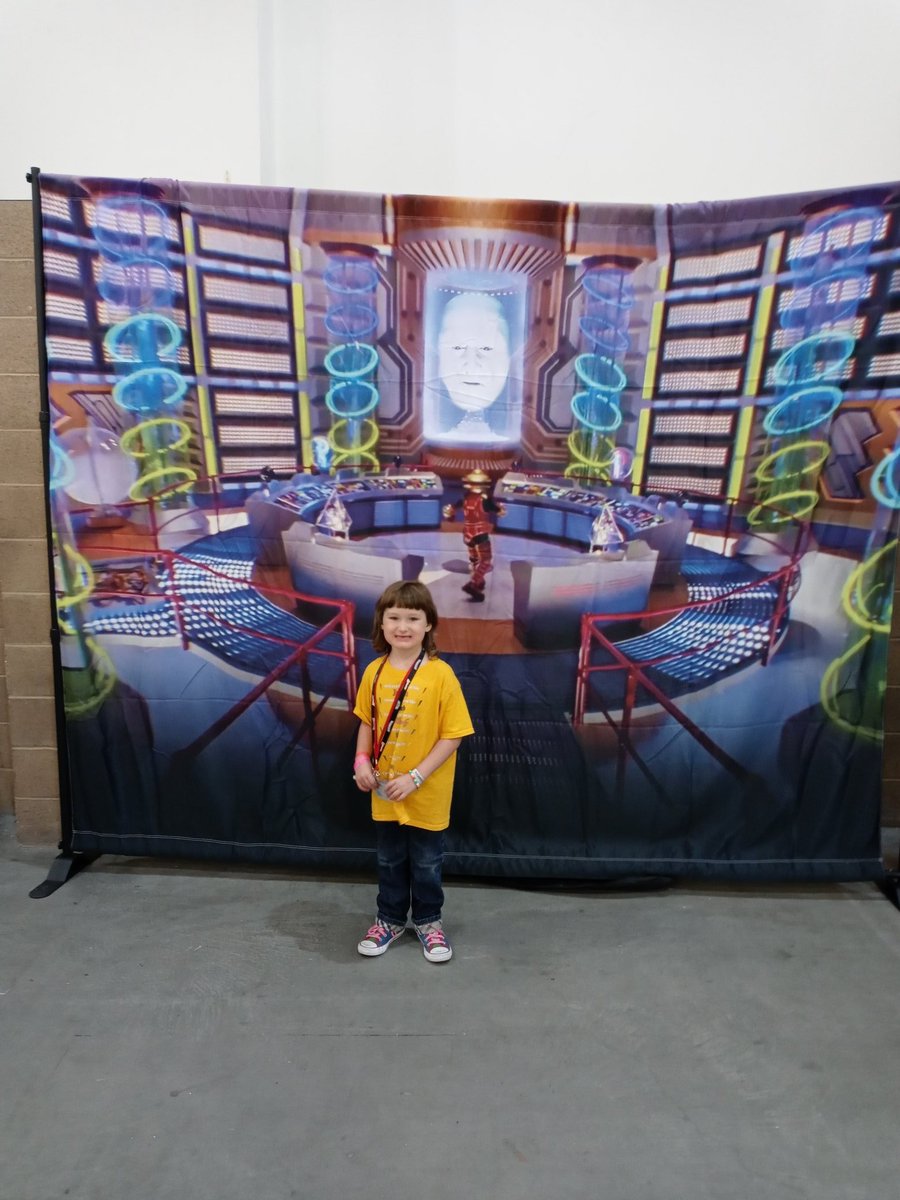 Kyler20161's tweet photo. Hi Zordon @DavidJFielding do you remember me? We had breakfast together at Power Morphicon and you let me wear your glasses. 
Today is my 7th Birthday! https://t.co/S5q8LV4U82