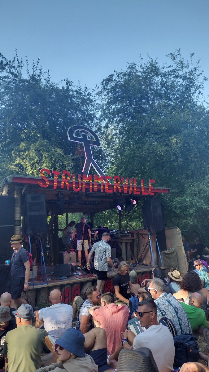 What a fantastic place Strummerville is. 
@NewWaveAndPunk