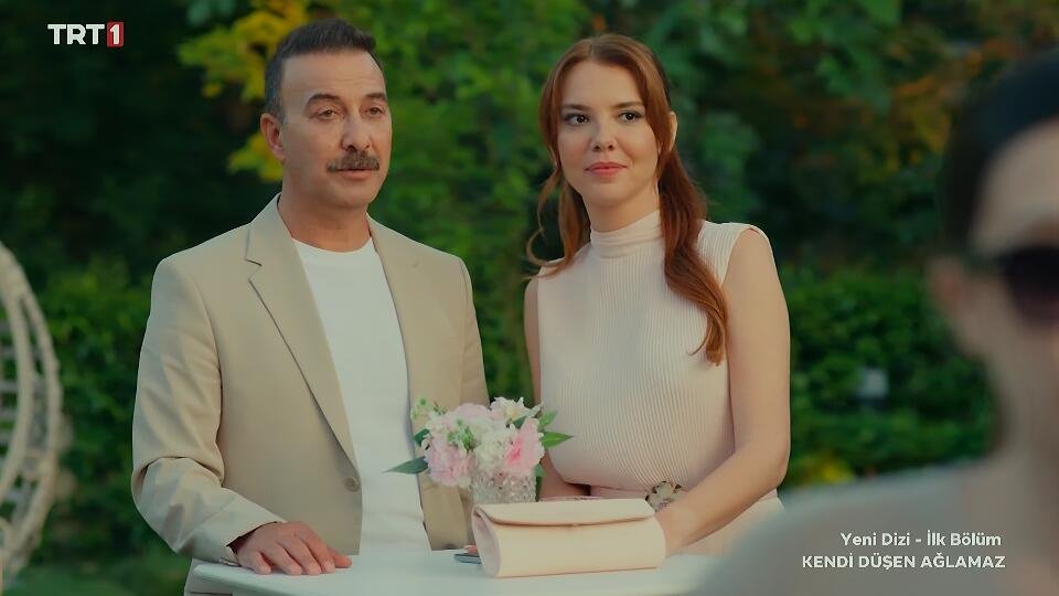 Selen Soyder-Hakan Yılmaz partnerliği sıcacık olmamış mı? Sevdim. :)
#KendiDüşenAğlamaz