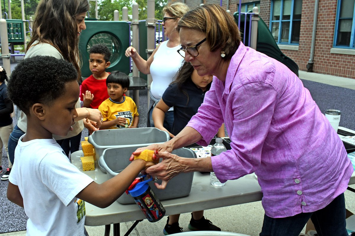 BrocktonSchools's tweet photo. Today we highlight the George Global Studies School, whose Jaguar Fun Day brought joy to the hearts of its students and ended the school year with games and laughter.  Enjoy your summer, Jaguars! https://t.co/yFoK5KhfoC
