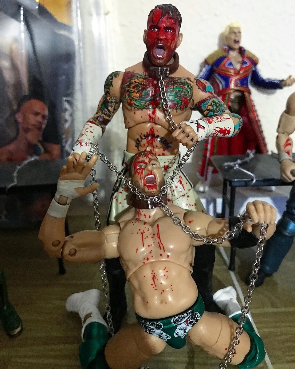 THJamie7's tweet photo. This is definitely the best figures #AEW have! CM Punk vs MJF blood and guts is amazing, got use out of the extra heads too

#cmpunk #mjf #bloodandguts #aewbloodandguts #aewfigure #wrestling #wrestlingfigure #aewdynamite #aewcollision https://t.co/7FETZkk1a7