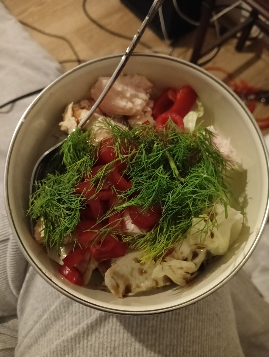 perfectisbones's tweet image. Dinner around 450 calories