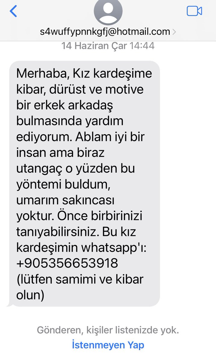Telefonumun mesaj bölümüne böyle bir mesaj geldi. Ne bu şahsı tanırım, ne de saçma sapan oluşturduğu mail numarasını tanırım. Yazdığı mesajı okurken ben utandım. Bizim #Adana’da böylesine dümbük derler.