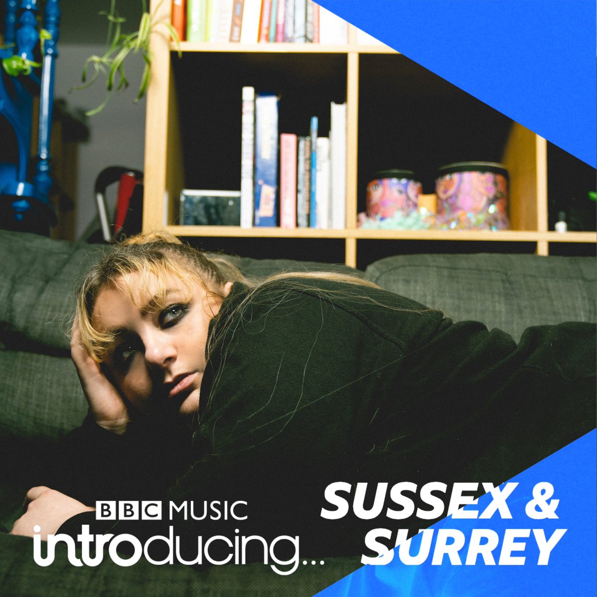 TONIGHT FROM 8-10pm 😍😍 tune in to <a href="/BBCIntroSouth/">BBC Music Introducing The South</a> with @MelitaRadio to hear my new single #AllMyFriendsNeedTherapy !!! You can text/tweet in via info below:

Start texts with the word ‘radio’ on 81333 (normal rates apply) OR
WhatsApp click here bit.ly/311cIYF