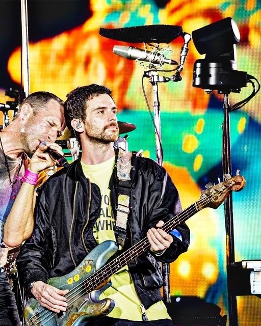 Guy en Nápoles!🎸🔥🔥
#ColdplayNaples #ColdplayNapoli