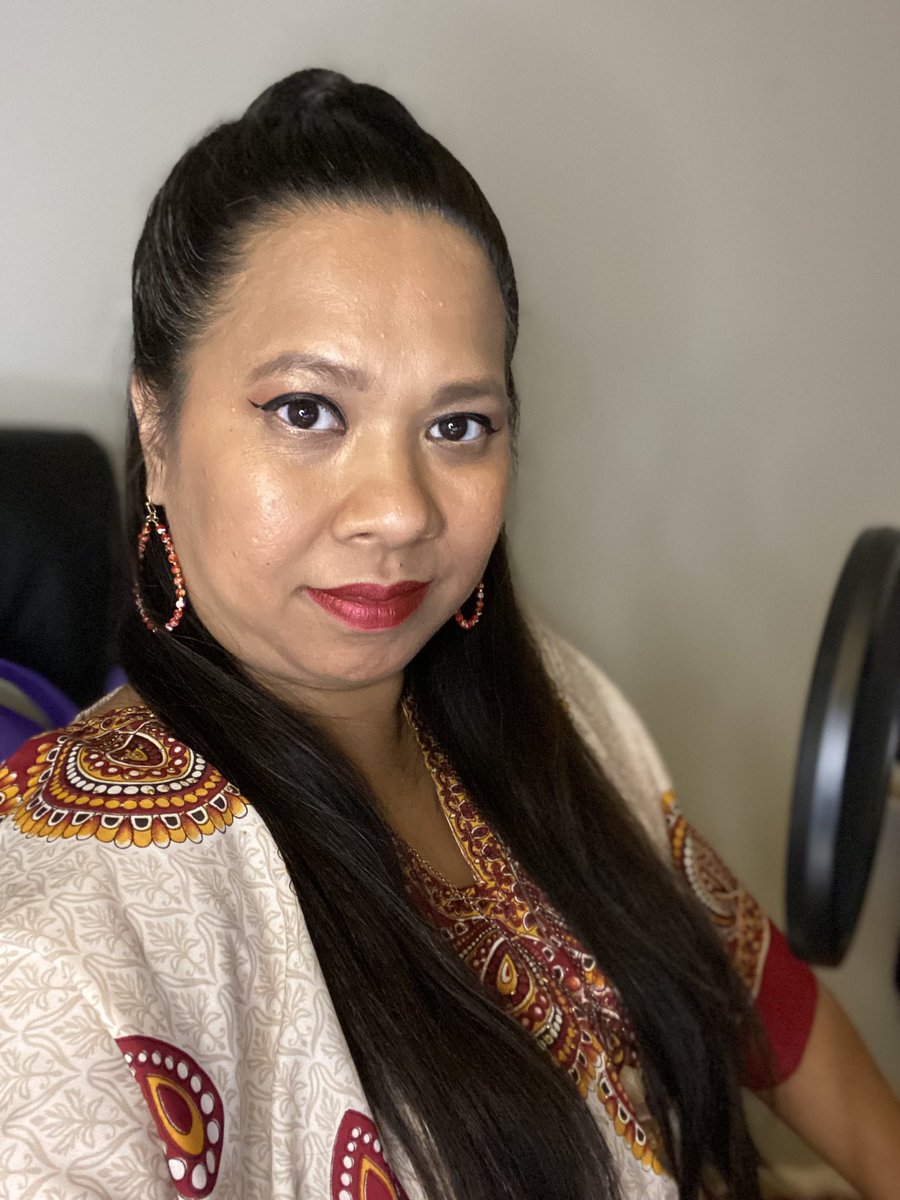 Thea Virdis is the legacy of the famous Virdis monster-hunting family. Their relationship is…complicated. 

Learn how she works through the pressures of her parents, while trying to build a consulting biz and build close friendships in MotW at 2 PM EST.

twitch.tv/hoardoftales