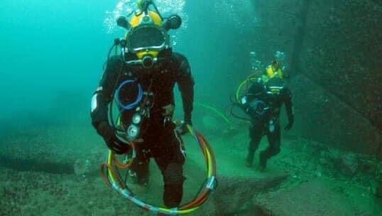 Mi compa y yo si el Nata estuviera en el submarino: