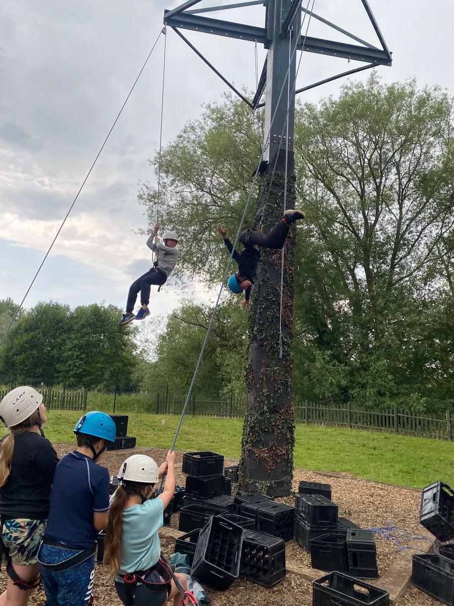 EHGoldenEagle's tweet photo. Some epic crashes for #EagleHouseYear5 during crate stack today. 
#EagleHouseGoldenEagle https://t.co/LAGVl5vUZb